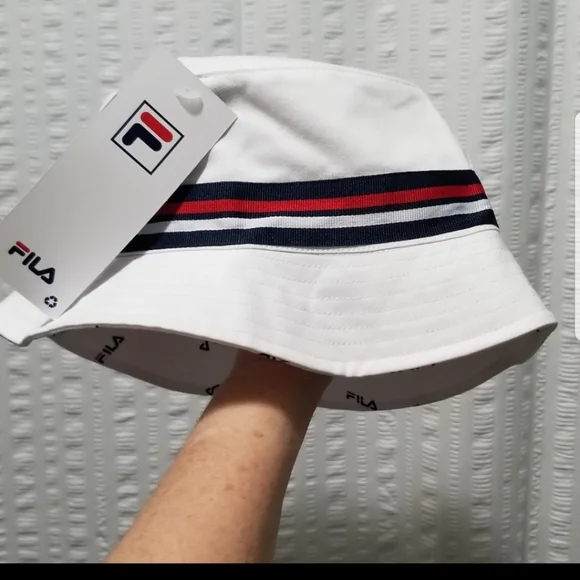 FILA BUCKET HAT REVERSIBLE NWT - Picture 2 of 3